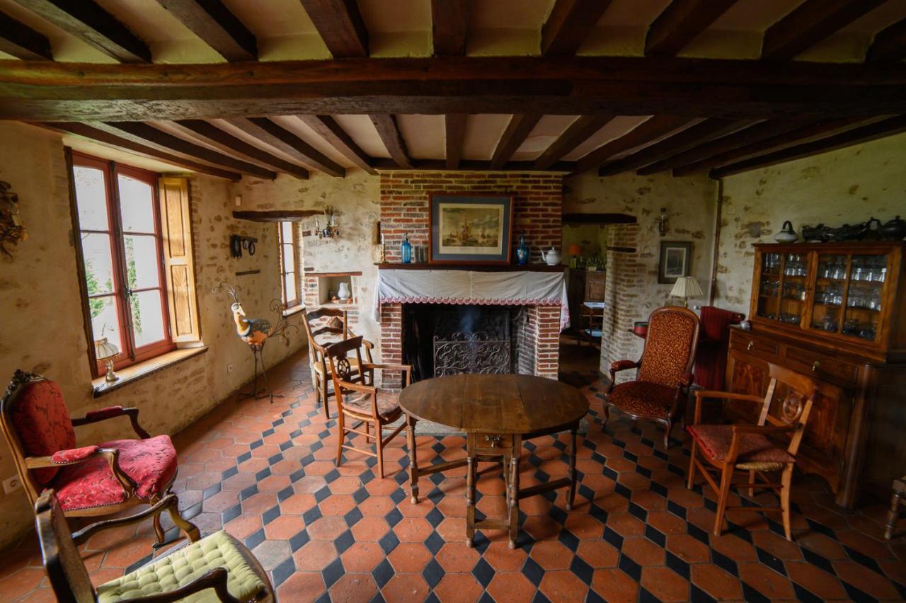 Chambre d'Hôtes La Ferme du Pré-Martin La Genevraie Exterior foto
